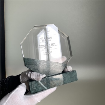 ADL New Design Octagon Crystal Glass Award Trophy with Stone Base for No. 1 First in the Team