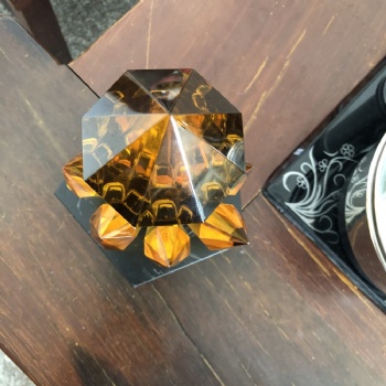 ADL High-Quality Big Painted Crystal Yellow Amber Glass Trophy Crafts with Black Stone Base Customized Logo Design Awards