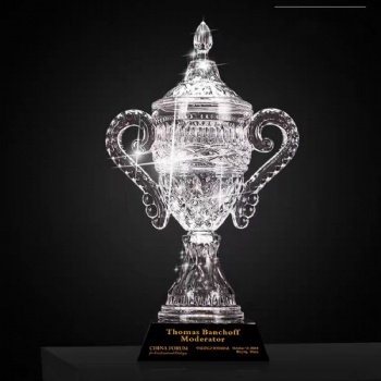 ADL New Design Big Trophy Awards Crystal Glass Crafts for Soprts Events Polished Crystal Trophy for Souvenir Gifts