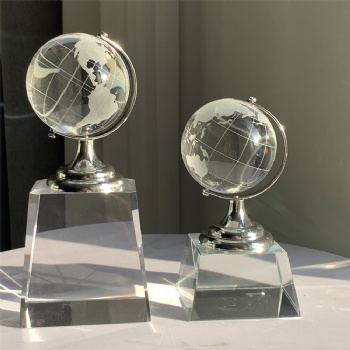 ADL Crystal Glass Globe Trophy Awards Glass Souvenir Gifts Sports Ball Crystal Crafts for Business Gifts with Plastic