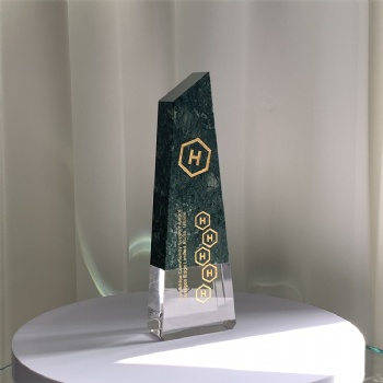 ADL Crystal Glass Trophy with Green Stone Base with Customized Logo or Words for Souvenir Gifts