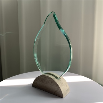 ADL New Design 2023 K9 High-Quality Wholesale Clear Crystal Glass Trophy Awards Leaf Shape with Stone Base