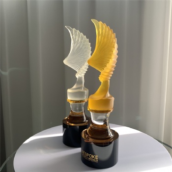 ADL High-Quality Wholesale Glaze Trophy Awards with Crystal Glass Base for the First One Awards Gifts