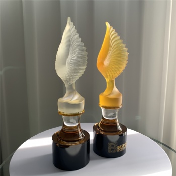 ADL High-Quality Wholesale Glaze Trophy Awards with Crystal Glass Base for the First One Awards Gifts