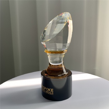 ADL 2023 New Design High-Quality Custom  Colorful Crystal Glass Trophy Awards With Black Base