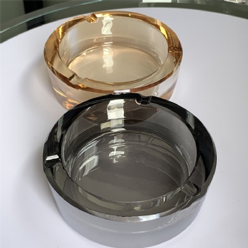 ADL Wholesale Mini Round Crystal Glass Ashtray Custom Logo Blank Smoking Accessories Cigarette Glass Ashtrays