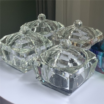 ADL New Design High-Quality Crystal Glass Ashtray Square Cigar Smoking Accessories Cigarette with the Cover