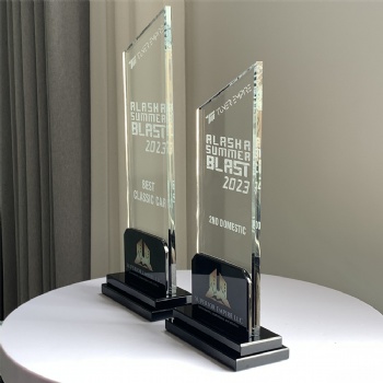 ADL Crystal Trophy Glass Awards Two Sizes Customized Words and Logo for Company Events