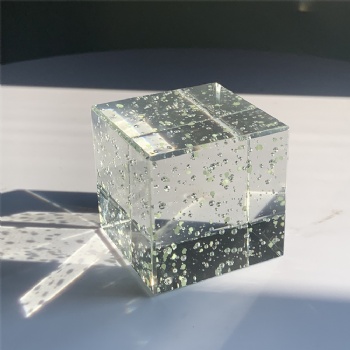 ADL High Quality New Design Crystal Glass Cubes Luminous Ornaments Pyramid for Souvenir Gifts