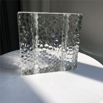 150*150*50mm New Design Stone Pattern Clear White Transparent Crystal Glass Brick Blocks with Holes