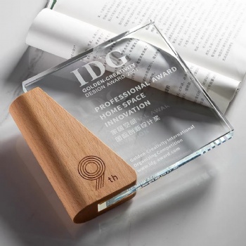 ADL 2023 New Design Book Shape Design Crystal Glass Trophy Awards with Wooden for Souvenir Business Gifts