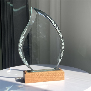 ADL Cheap Crystal Glass Trophy Awards with Wooden Base Leaf Shape for Honorary Award Customized Words Sports Awards