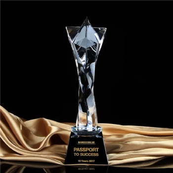 ADL High-Quality Crystal Glass Star Trophy Crystal Crafts Awards for Business Gifts Engraving Crystal Trophy from Europe