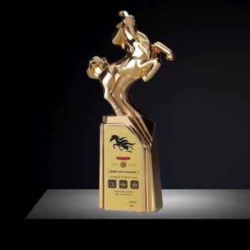 New Product Creative horse Shape Resin Trophy Award Manufacturer Customize logo