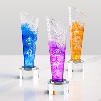 Hot-Selling Environmentally Friendly Blade Shape Crystal Glass Trophy of Gifts Awards