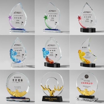 Manufacturer Customized High Quality low Price New Design Crystal Glass Trophy For Sale