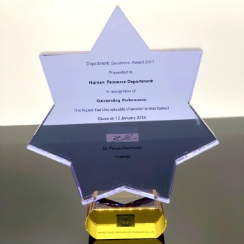 ADL 2024 New Design High-Quality Crystal Glass Trophy Awards Star Mascot Crystal Trophy Engraving Crystal Awards