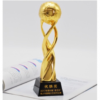 ADL Resin Globe Gold Crystal Carved Glass Trophy Awards for Events Sports Crystal Trophy from Europe Crystal Souvenir Crafts