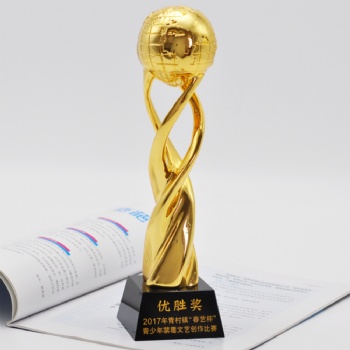 ADL Resin Globe Gold Crystal Carved Glass Trophy Awards for Events Sports Crystal Trophy from Europe Crystal Souvenir Crafts