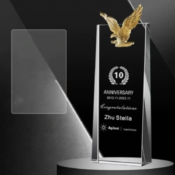 Hot Sale Executive Excellence Trophy 3D Laser Engraved Wing Back Eagle Crystal Service Awards for Employees Other Crystal Crafts