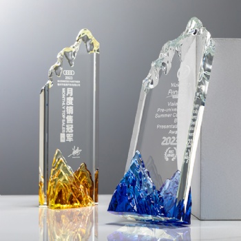 New Design High Quality Creative Color Printing Award Crystal Glass Trophy Business Gift Plaque Mountain Peak Design