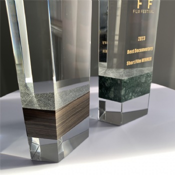 ADL High-Quality Pentagon Crystal Glass Trophy Awards with Stone Cheap Wholesale Trophy