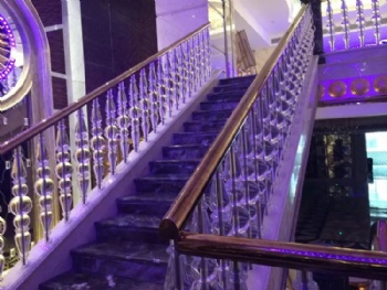 Crystal glass balusters for villa staircase